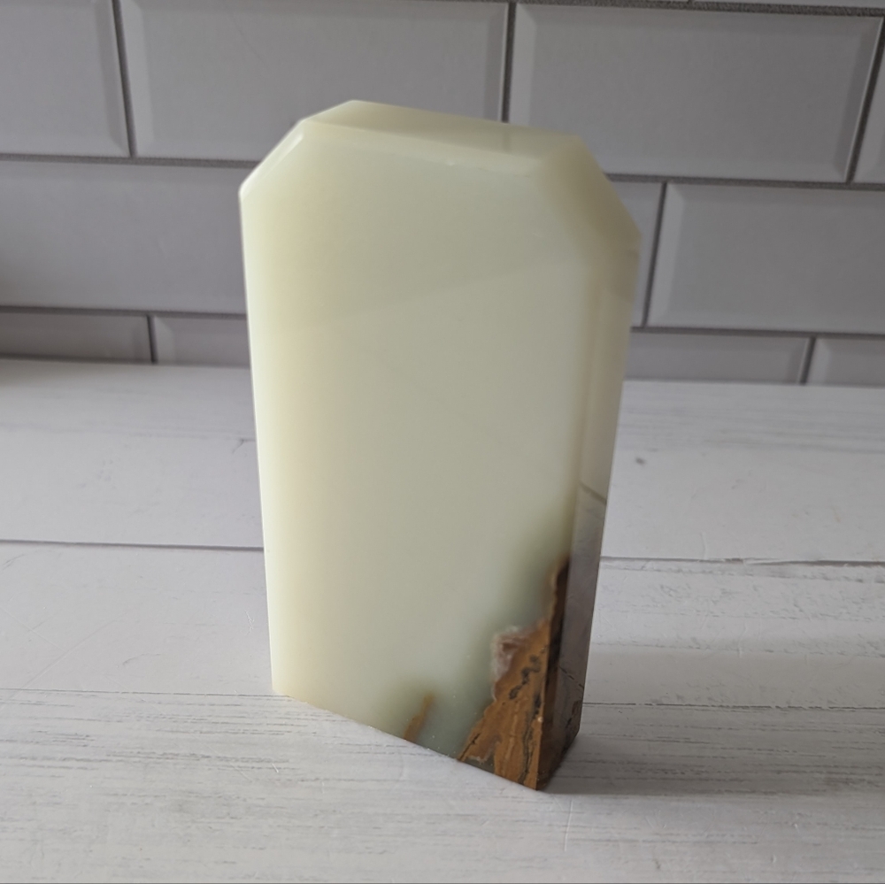 Beautiful Carved light green onyx decorative piece